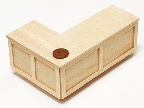 Dolls house wood - bar, counter